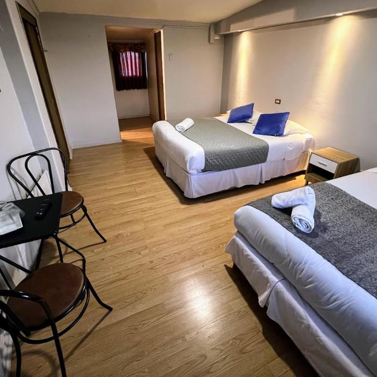 ihotel - A pasos de Cenco Mall - Twin Room - 5