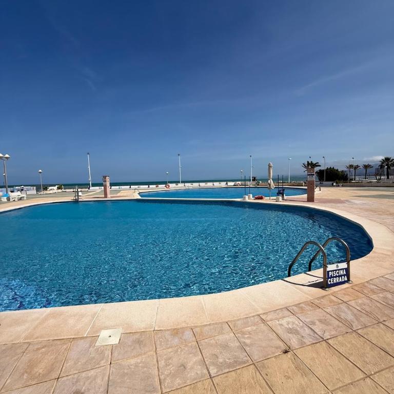 Prado Mar 1st Line Pool Access - One-Bedroom Apartment - 17