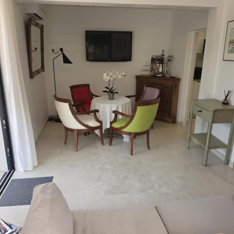 Villa Bisinchi Golfe de St Tropez - One-Bedroom Apartment - 9