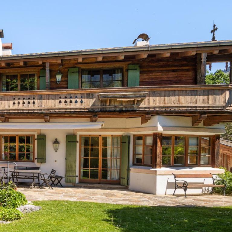 Chalet Lebenberg Kitzbühel - Superior Chalet - 2