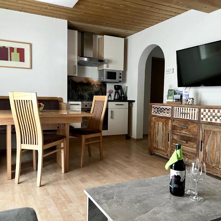 Haus Hofer - Apartment mit 2 Schlafzimmern und Balkon - 7