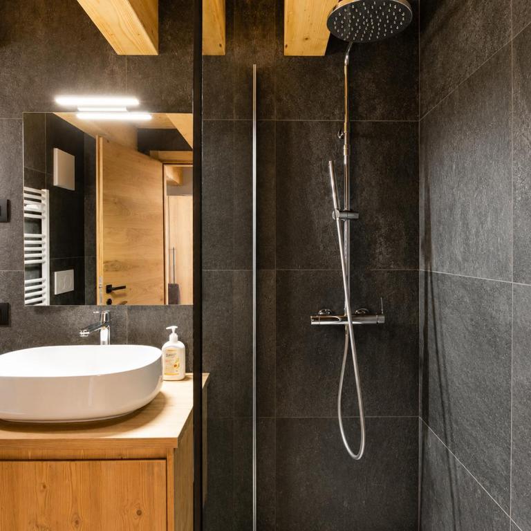 LUCKY FOX LOFT - 3 Camere al Residence Veronza con Piscina - Appartamento con 3 Camere da Letto e con Balcone - 17