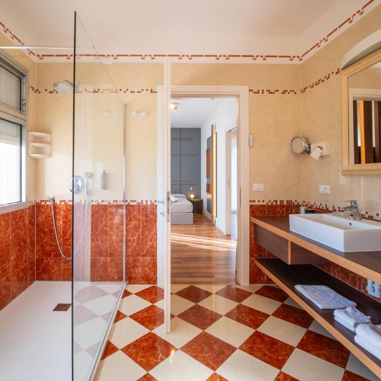 Hotel Carlton - Suite - Vue sur Jardin - 1