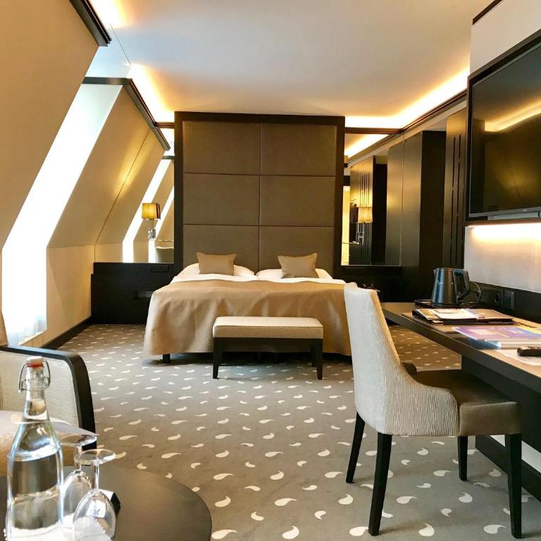 Hotel Monopol Luzern - Deluxe Junior Suite - 2