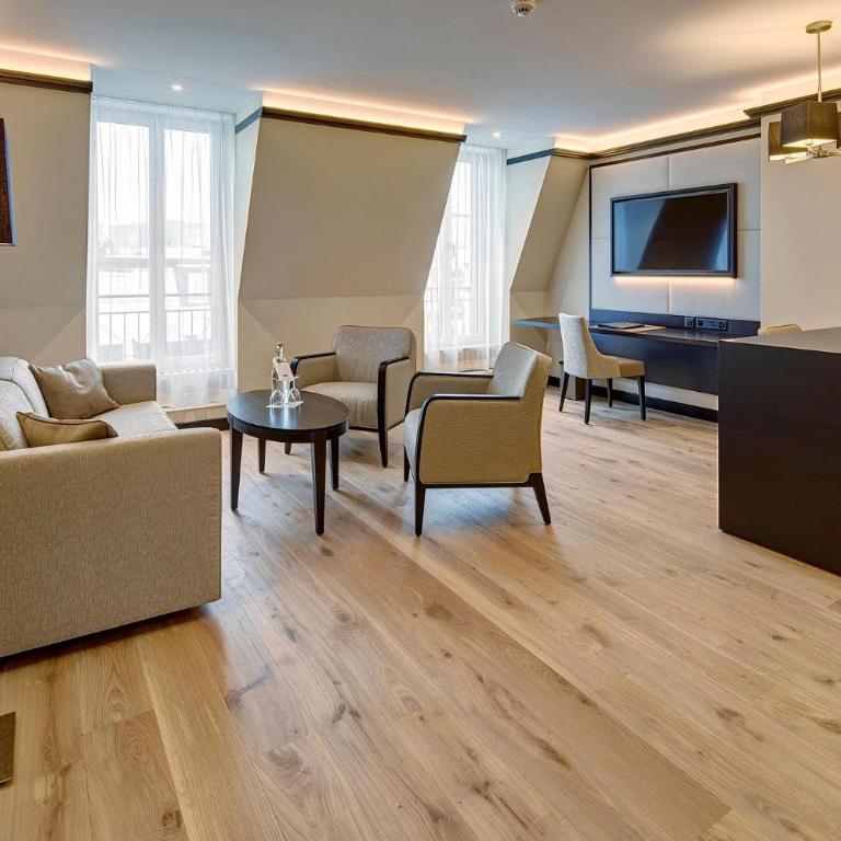 Hotel Monopol Luzern - Deluxe Suite - 4