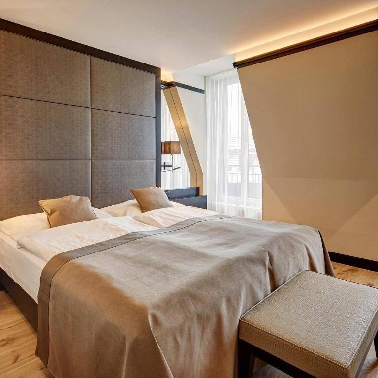 Hotel Monopol Luzern - Deluxe Suite - 5