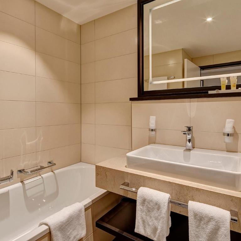 Hotel Monopol Luzern - Deluxe Suite - 13