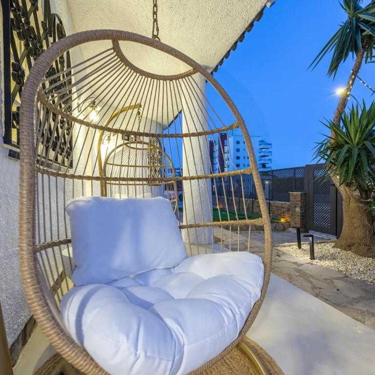 Vacalm Villa Judit - Beachfront Villa with Pool, Spa, BBQ, Fire Pit & Mini Golf - Villa - 46