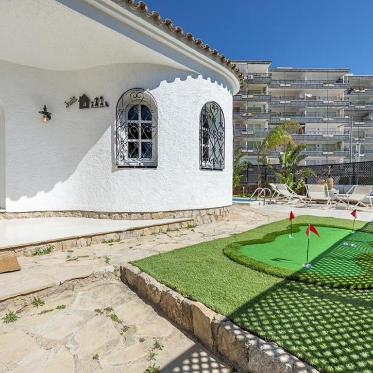 Vacalm Villa Judit - Beachfront Villa with Pool, Spa, BBQ, Fire Pit & Mini Golf - Villa - 75
