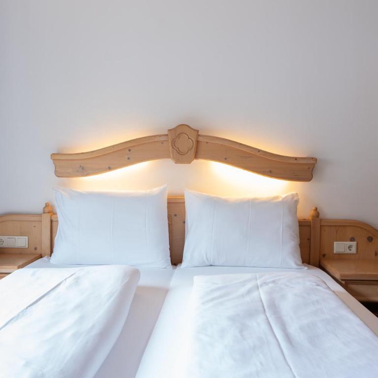 Hotel Gruberhof Innsbruck Igls B&B - Doppelzimmer mit Balkon - 7