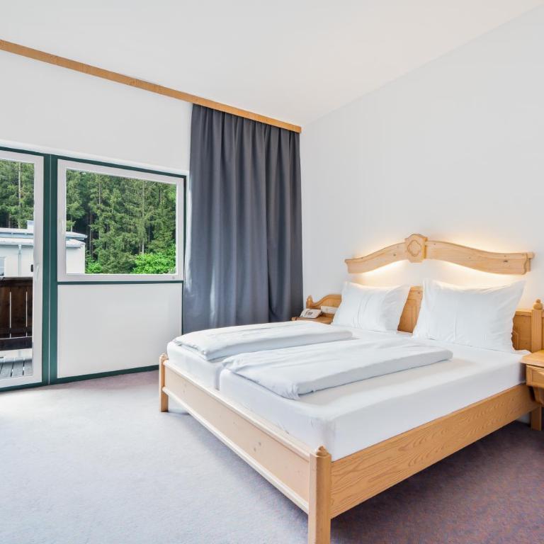 Hotel Gruberhof Innsbruck Igls B&B - Familiensuite mit Balkon - 7