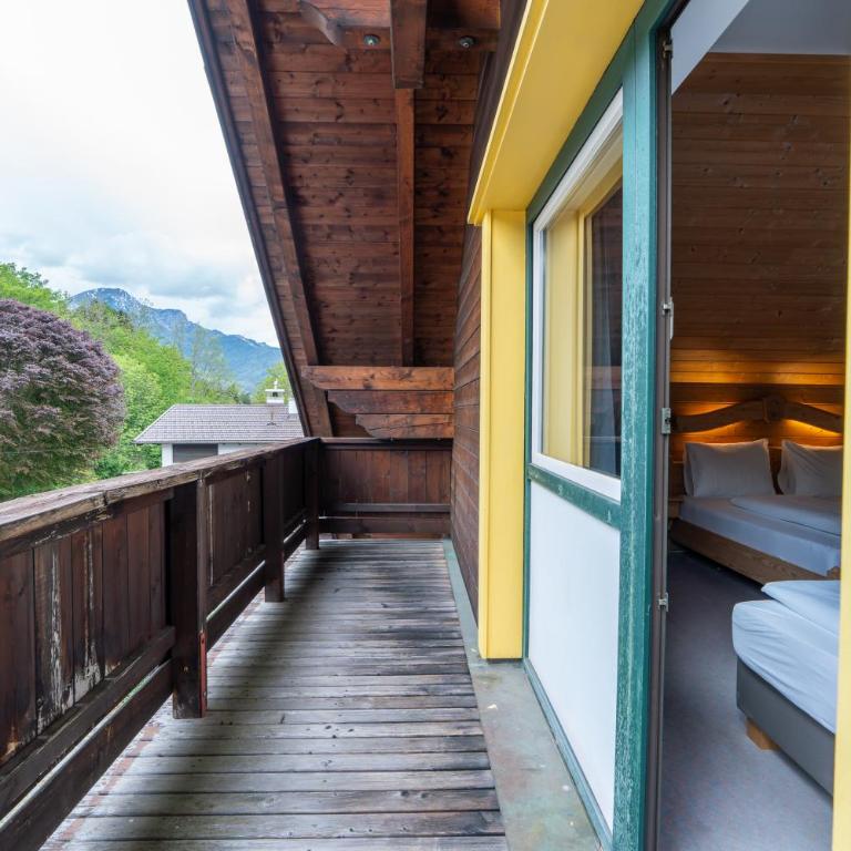 Hotel Gruberhof Innsbruck Igls B&B - Familiensuite mit Balkon - 11