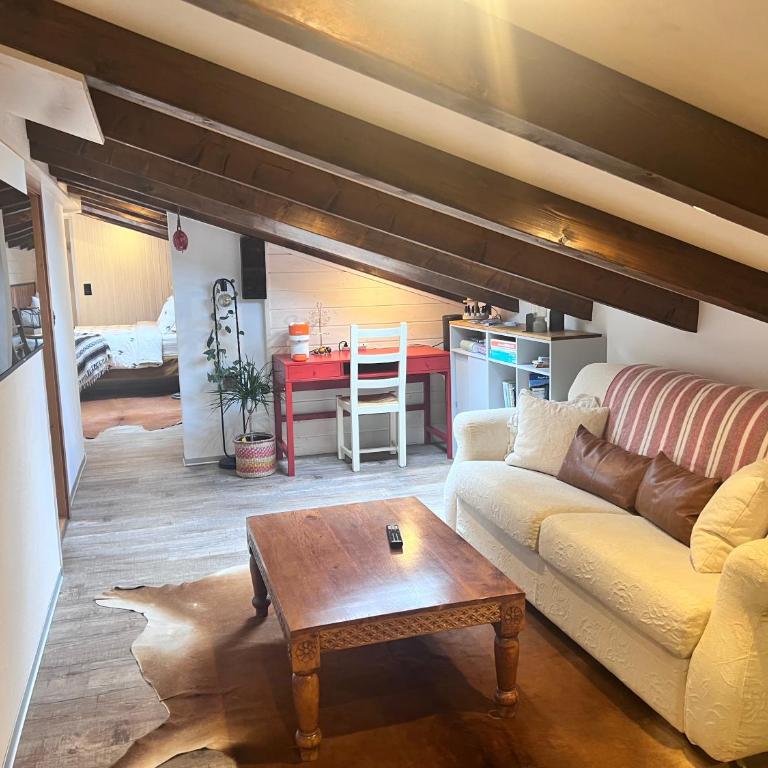 Cozy Alpine Attic - Apartment mit 1 Schlafzimmer und Whirlpool - 4
