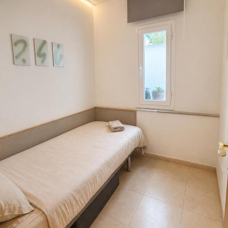 Luminoso, muy amplio, buena zona - Appartement 1 Chambre - 11