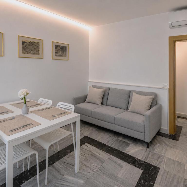 Luminoso, muy amplio, buena zona - Appartement 1 Chambre - 16