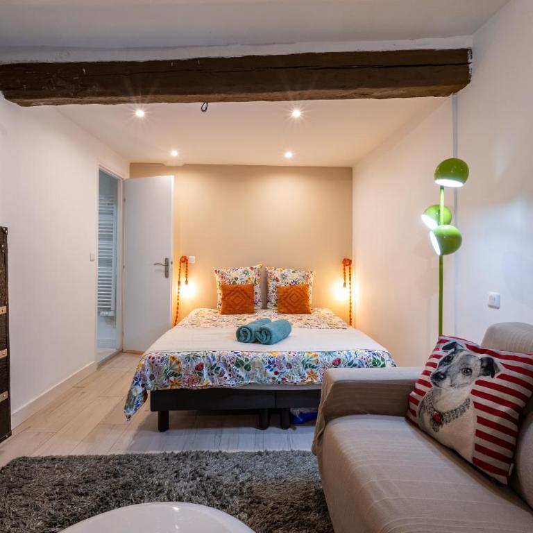 Old Town Nice, 2 bedrooms & 2 bathrooms,Quiet, AC for 4 people - Appartement 2 Chambres - Vue sur Ville - 14
