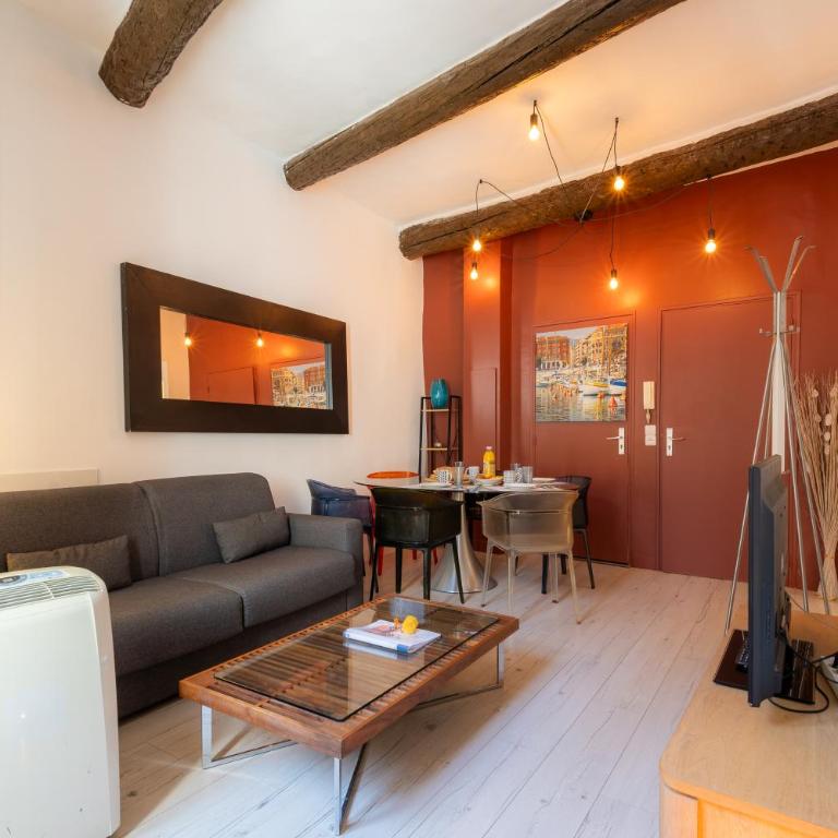 Old Town Nice, 2 bedrooms & 2 bathrooms,Quiet, AC for 4 people - Appartement 2 Chambres - Vue sur Ville - 19