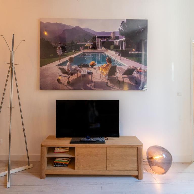 Old Town Nice, 2 bedrooms & 2 bathrooms,Quiet, AC for 4 people - Appartement 2 Chambres - Vue sur Ville - 24