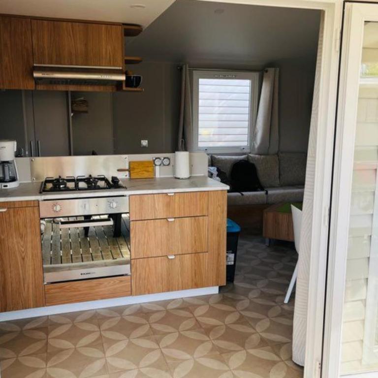 Mobilhome 3 chambres - 8 personnes La Carabasse - Appartement 3 Chambres - 11