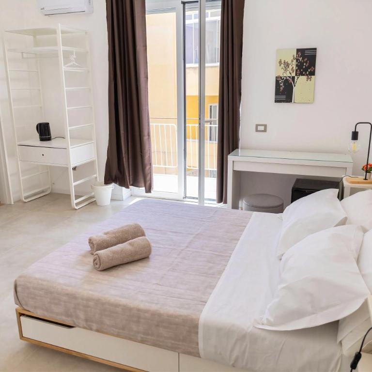 Gea Guest House - Habitación Deluxe con cama extragrande - 5