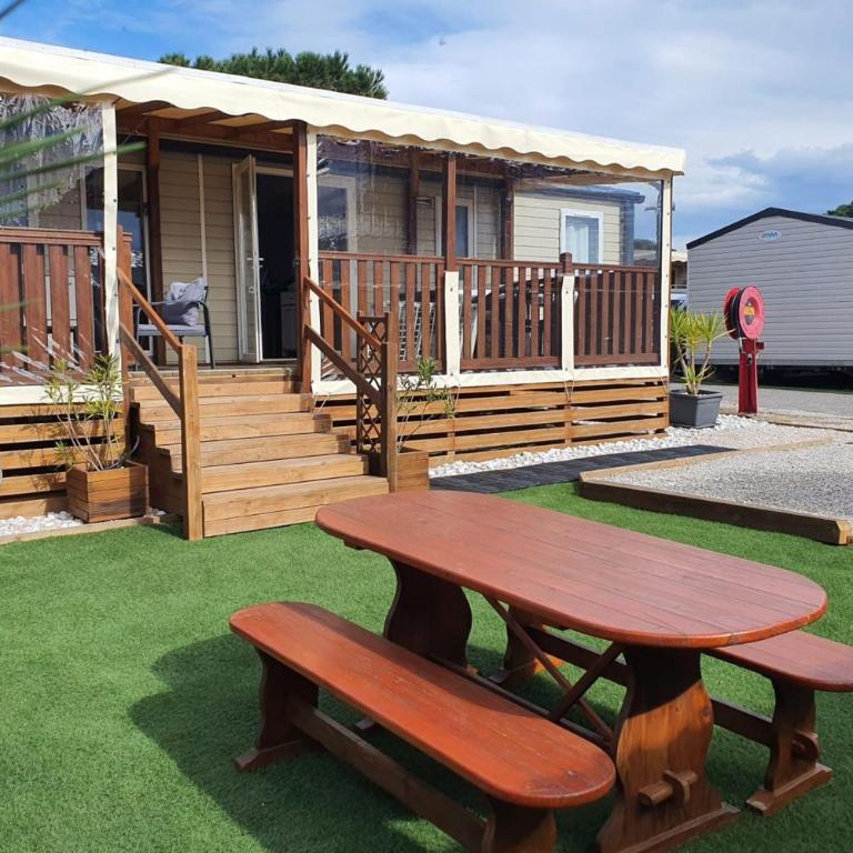 Mobilhome 3 chambres avec terrasse et magnifique jardin - Bungalow - 12