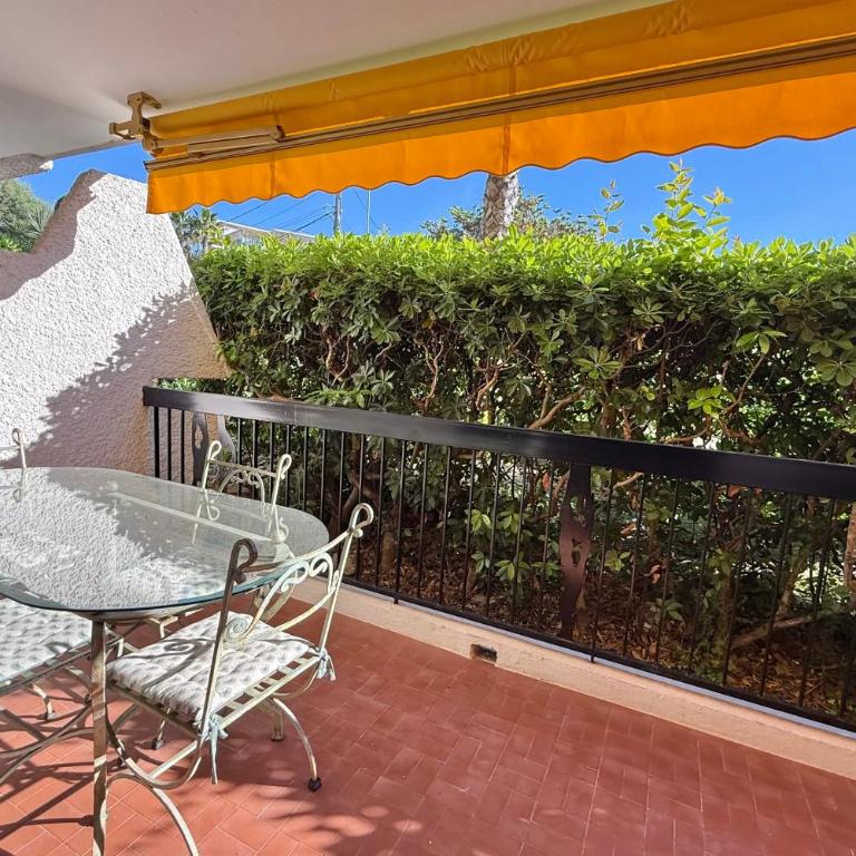 Antibes Chemin du Puy - Studio for 2 people - Parking - Wifi -Swimming pool - Studio - 3