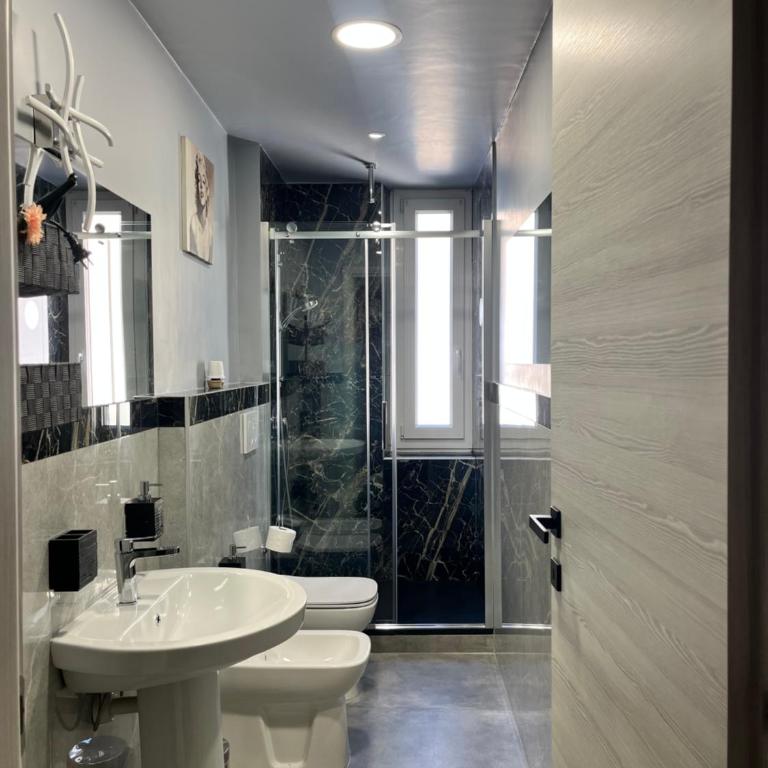 Le Crudi Home Genova Pegli - Appartamento con 2 Camere da Letto - 17