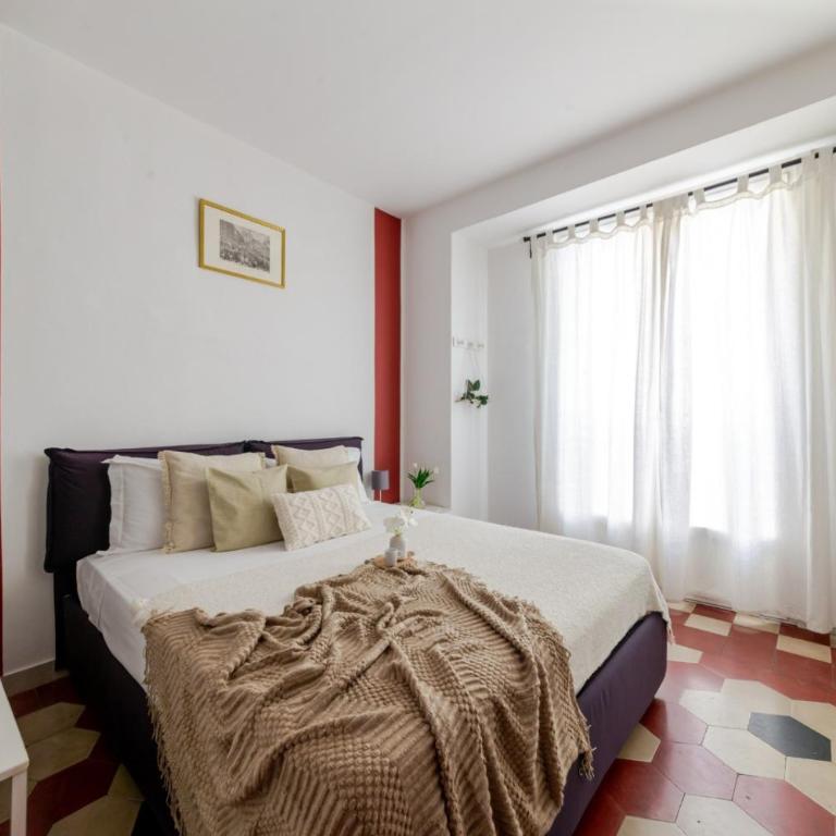 Characteristic one bedroom Apartment Columns of San Lorenzo - Appartement 2 Chambres - 32