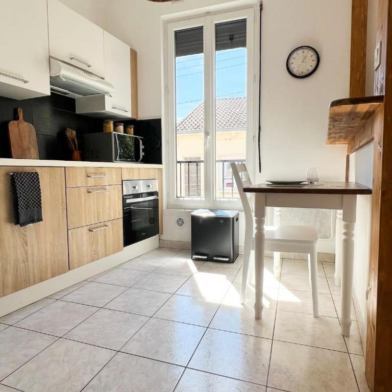 Au Balcon de Marceline - centre ville, parking & climatisation - Apartment mit 1 Schlafzimmer - 24