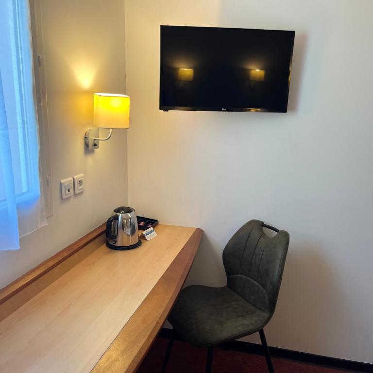 Brit Hotel Confort Montauban - Chambre Lits Jumeaux Standard - 5
