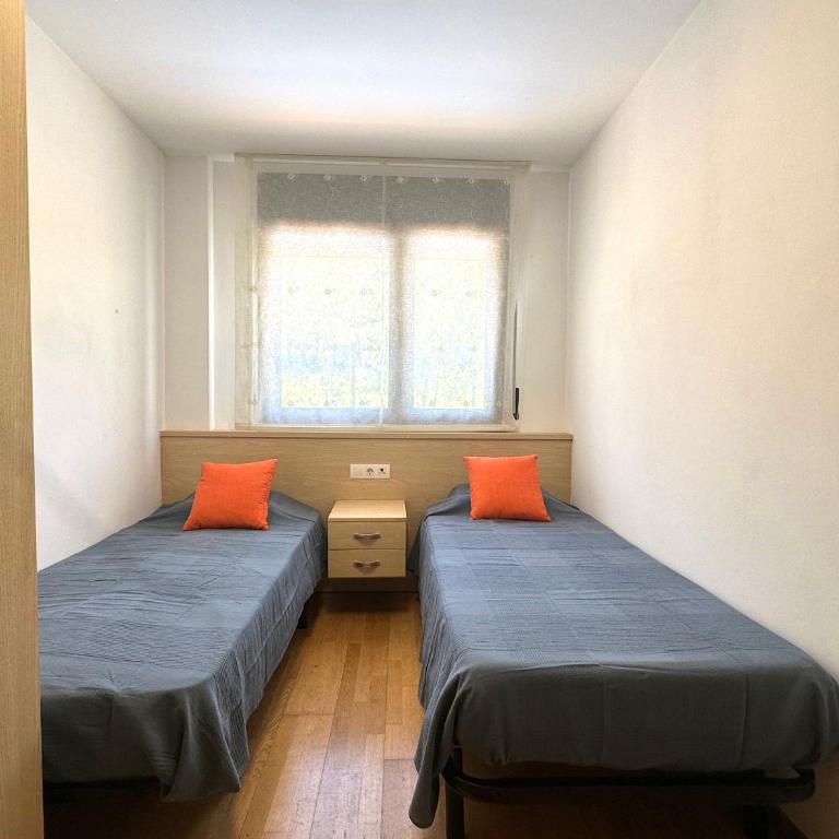 LETS HOLIDAYS Quiet Apartment With Pool in Tossa 2 - Apartamento de 2 dormitorios - 13