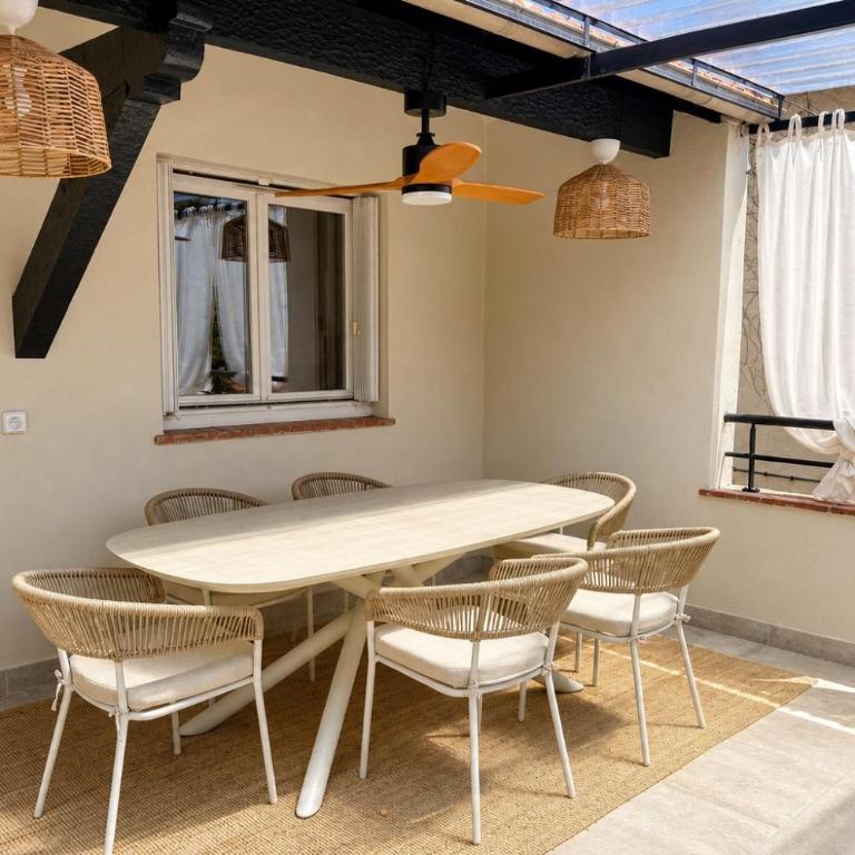 L'Esterel Appartements Plage 450m & Gare Saint-Raphael 950m - One-Bedroom Apartment with Terrace - 14