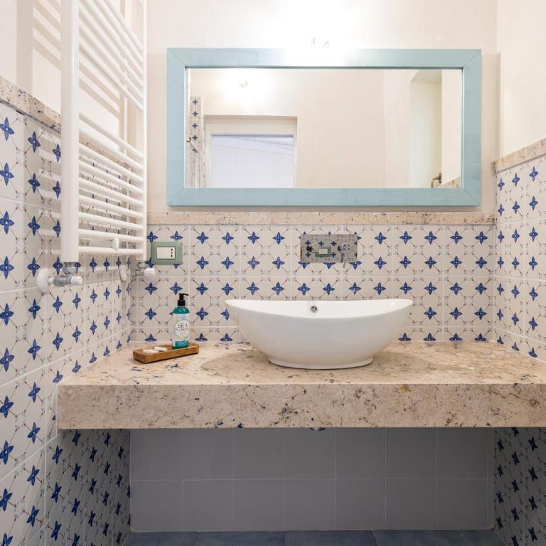 Tenuta Monsalvato - Camera Matrimoniale con Bagno Privato - 10