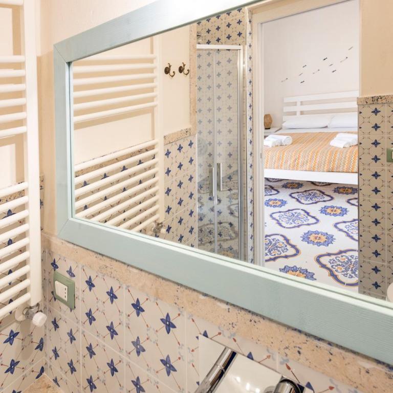 Tenuta Monsalvato - Camera Matrimoniale con Bagno Privato - 27