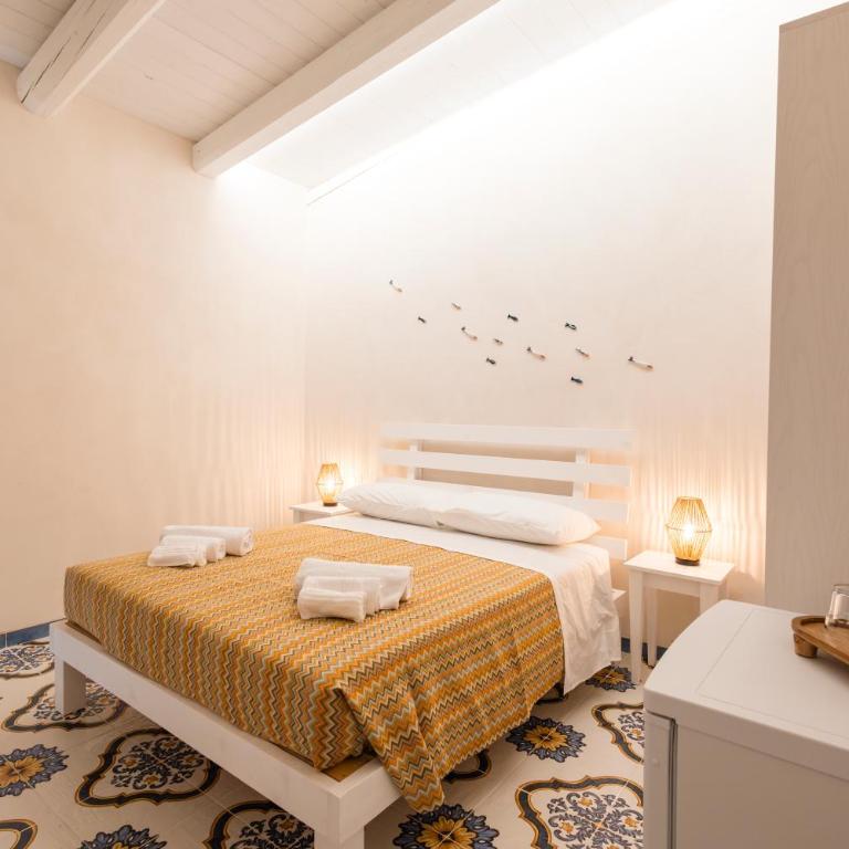 Tenuta Monsalvato - Camera Matrimoniale con Bagno Privato - 31