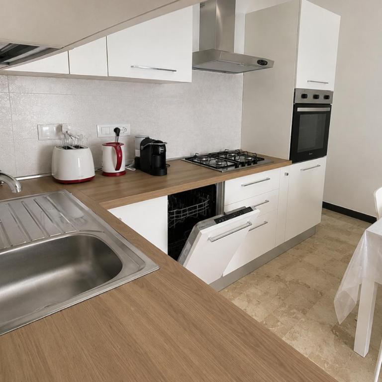 Casa Margherita with parking space free - Appartamento con 2 Camere da Letto - 2