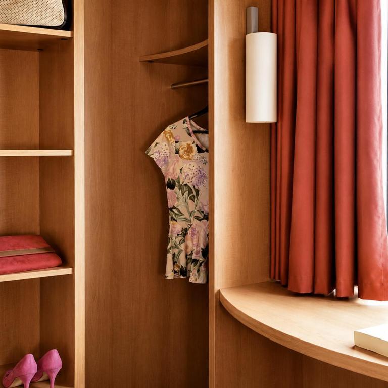ibis Paris Porte d'Italie - Chambre Standard avec 1 Lit Double et 1 Lit d'Enfant - 10
