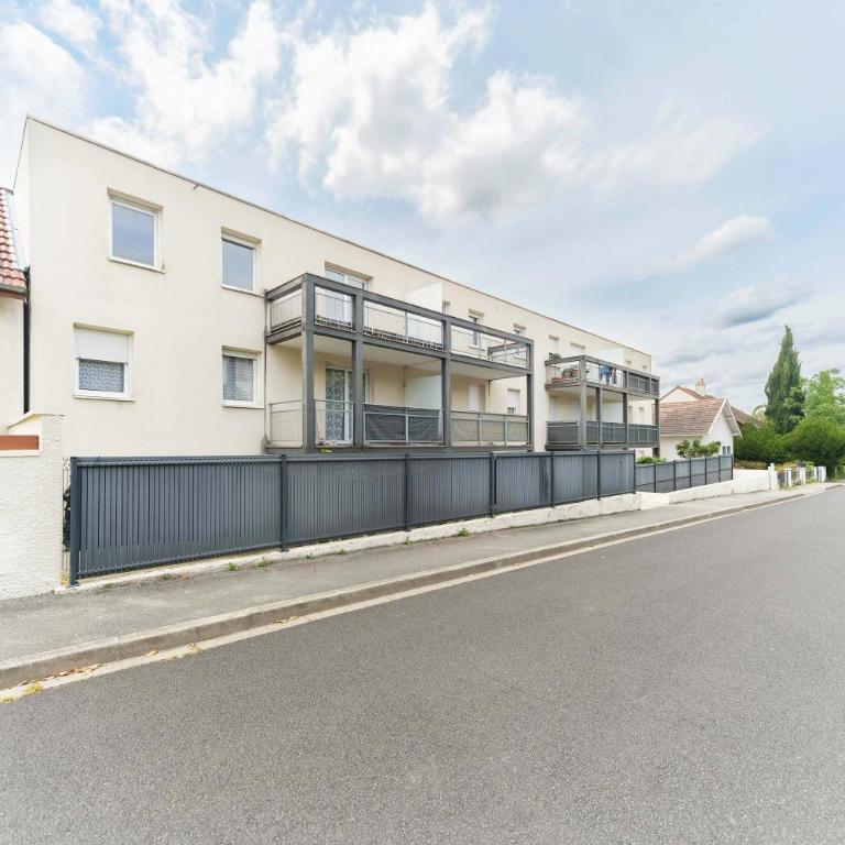 Le Petit Réservoir - Parking & Terrasse - Appartement 3 Chambres - 37