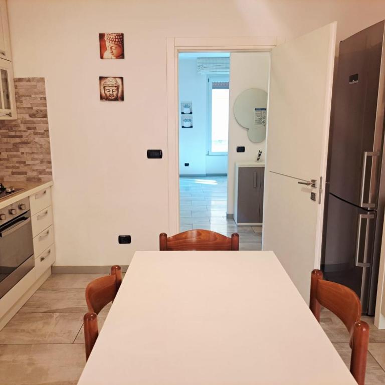 Ganymede Apartment by Quokka 360 - A Short Walk from Como Borghi Station - Appartamento con 3 Camere da Letto - 6