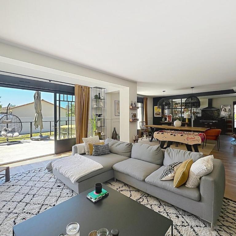 Magnifique maison, spacieuse, à 3mn du Lac - Villa - 32