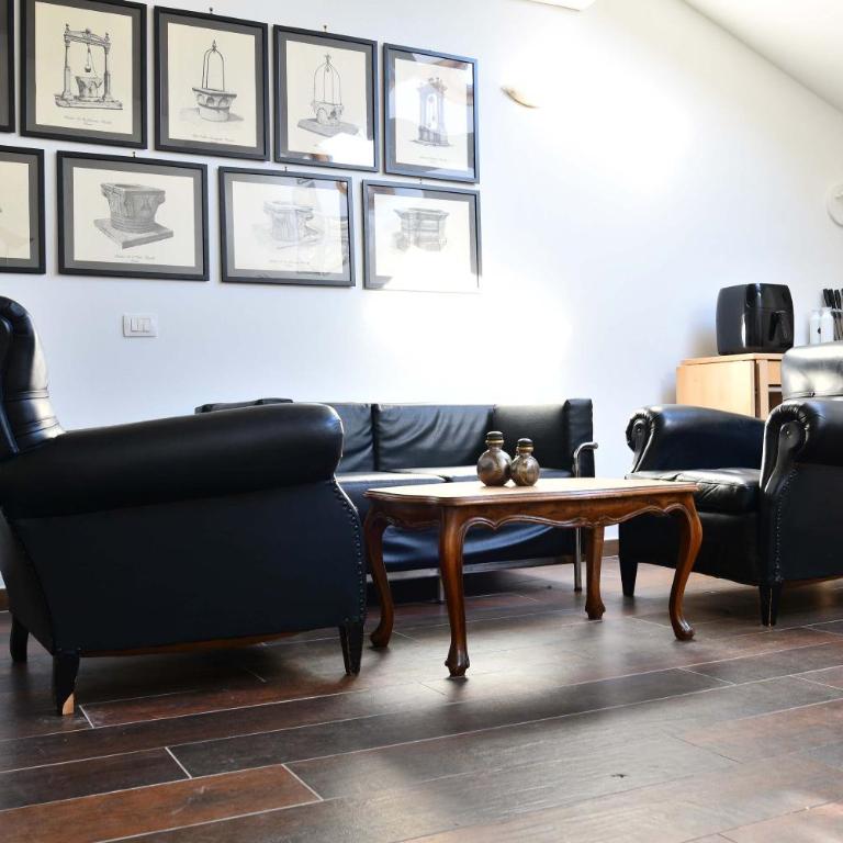 GuestHost - Mansarda San Vitale Charming Studio - Monolocale - 2