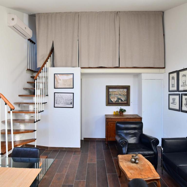 GuestHost - Mansarda San Vitale Charming Studio - Monolocale - 8
