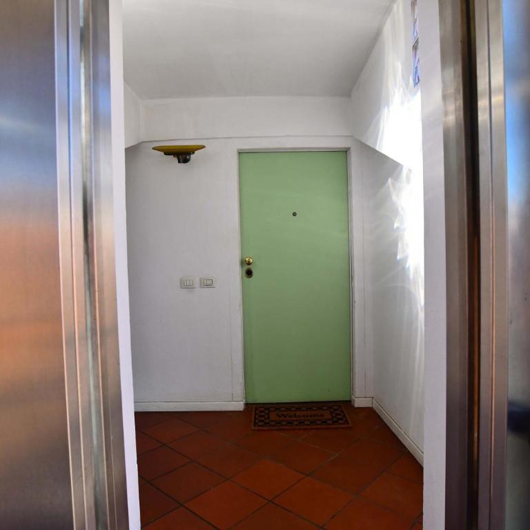 GuestHost - Mansarda San Vitale Charming Studio - Monolocale - 17