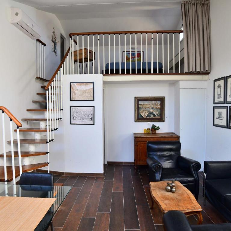 GuestHost - Mansarda San Vitale Charming Studio - Monolocale - 1