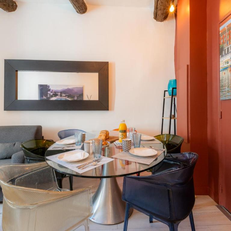 Old Town Nice, 2 bedrooms & 2 bathrooms,Quiet, AC for 4 people - Appartement 2 Chambres - Vue sur Ville - 31