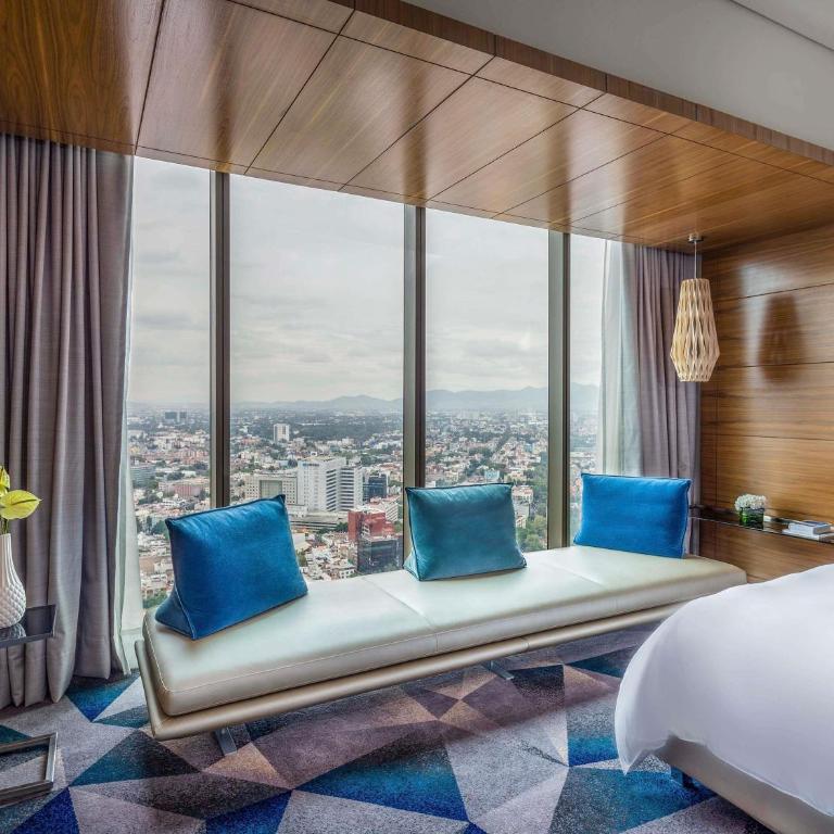 Sofitel Mexico City Reforma - Luxuriöses Zimmer mit Kingsize-Bett und Aussicht auf die Skyline - 4