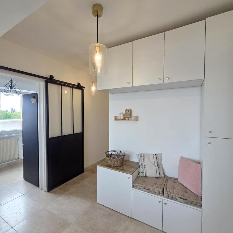 Strasbourg Neudorf - Terrasse privée - Tram 1min - One-Bedroom Apartment - 5