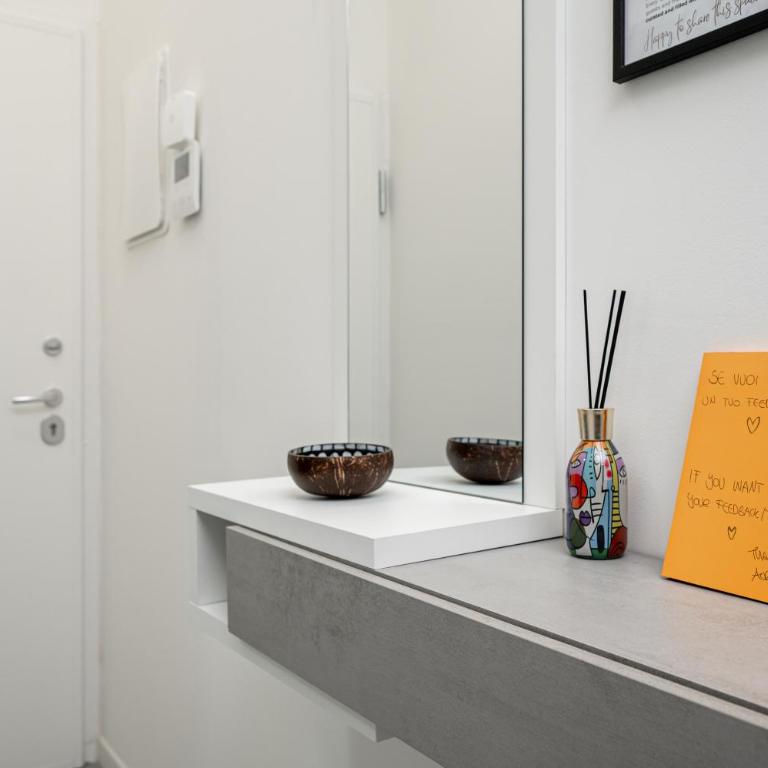 Auraluce Suites Art&Love nel Cuore di Bologna - Apartment mit 2 Schlafzimmern - 10