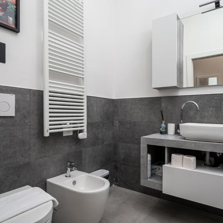 Auraluce Suites Art&Love nel Cuore di Bologna - Apartment mit 2 Schlafzimmern - 13