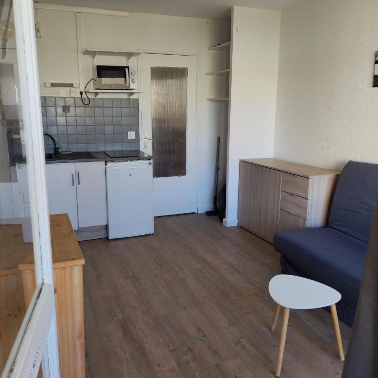 Studio18m2 - One-Bedroom Apartment - 1